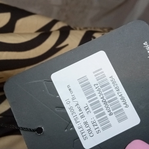 ⚡4/$15 Cold shoulder woman's blouse - Picture 4 of 6